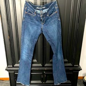 American Eagle Skinny Kick jeans